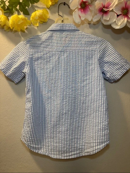 H&M Blue and White Striped Short Sleeve Button-Up - Picture 4 of 10